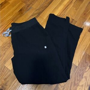 EUC Figs Yola yoga size large